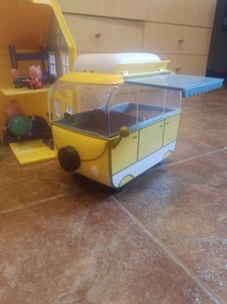 Casa Peppa Pig y Caravana