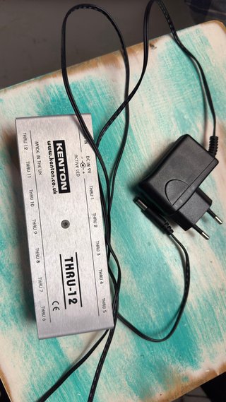 Kenton THRU-12 MIDI Thru Box