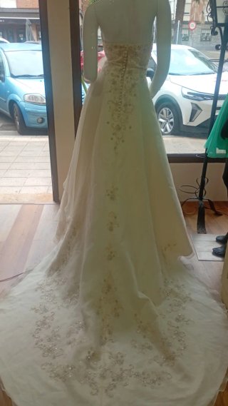 Vestido de Novia Beige/Blanco
