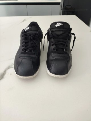 Zapatillas Nike Cortez Negras y Blancas
