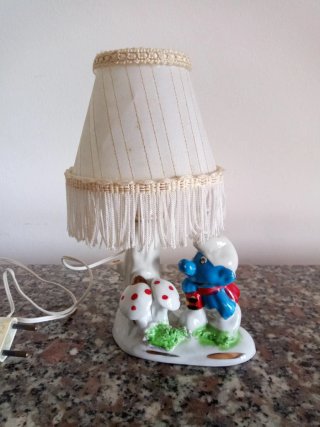 Lampada Puffi in ceramica con paralume