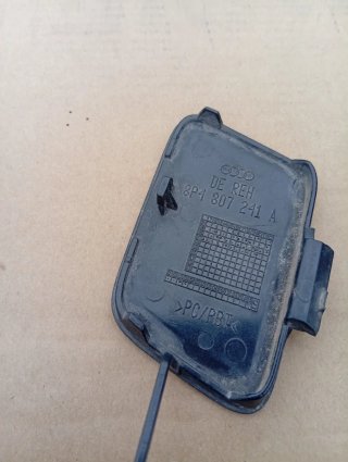 Tapa gancho Audi A4