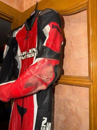 Mono Arlen Ness Rojo y Negro