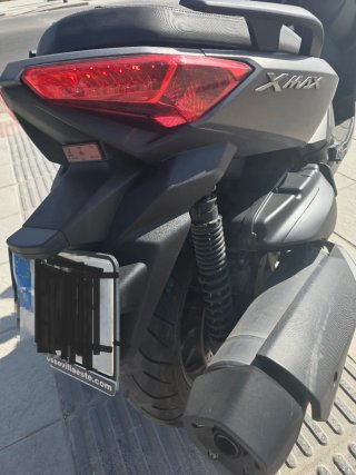 Yamaha XMAX 400 Maxi Scooter Negra/Gris