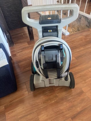 Robot Limpiafondos Hayward Piscina