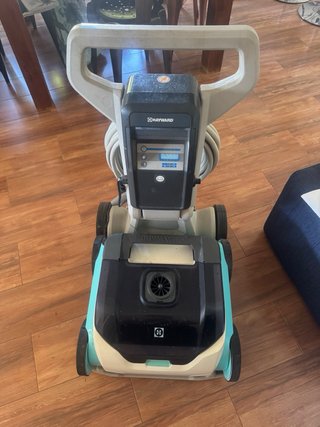 Robot Limpiafondos Hayward Piscina