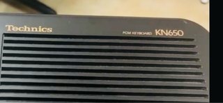 Teclado Technics con micrófono y pedal  Amplificar