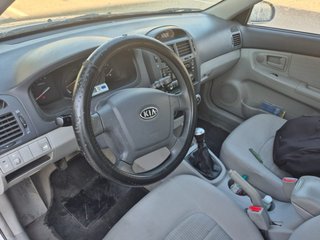 Kia Cerato 1.6 TDI –321.000 km – ITV hasta 2027