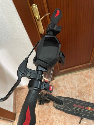 Patinete Eléctrico Red Bull Racing