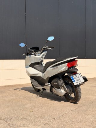 HONDA PCX 125 | 17k KM • IMPECABLE Y EN GARAJE