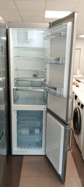 NEVERA COMBI AEG NO FROST ENERGÍA A+