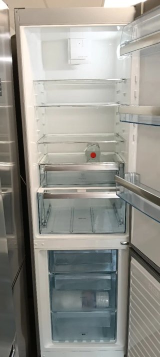 NEVERA COMBI AEG NO FROST ENERGÍA A+