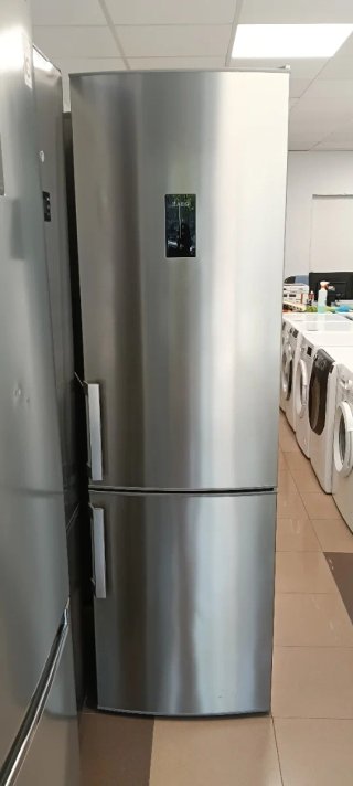 NEVERA COMBI AEG NO FROST ENERGÍA A+