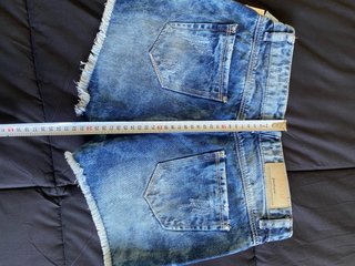 Shorts vaqueros Stradivarius rotos