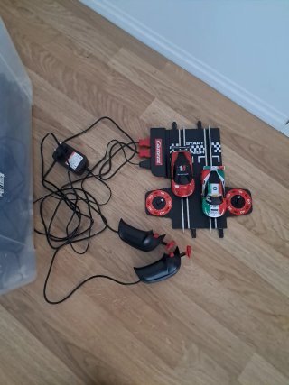 Scalextric Carrera GO