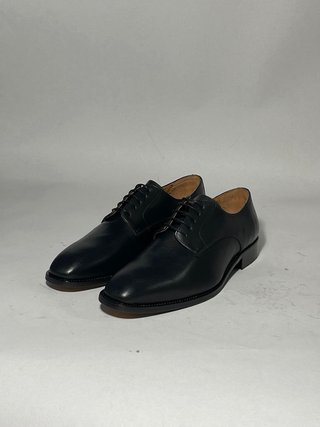 Sapato clássico em pele preto