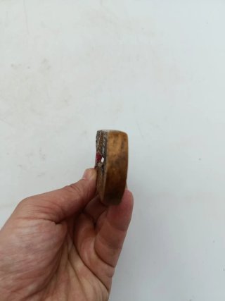 ANTIGUO CASCAPIÑONES EN MADERA