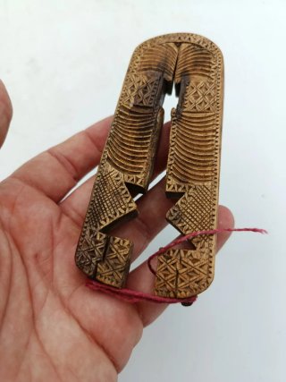 ANTIGUO CASCAPIÑONES EN MADERA