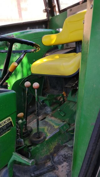 Tractor John Deere Verde 2135