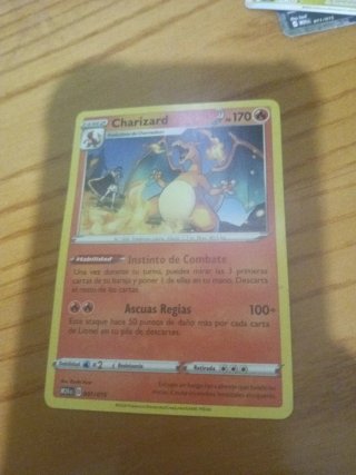 Carta Pokémon Charizard 170 HP
