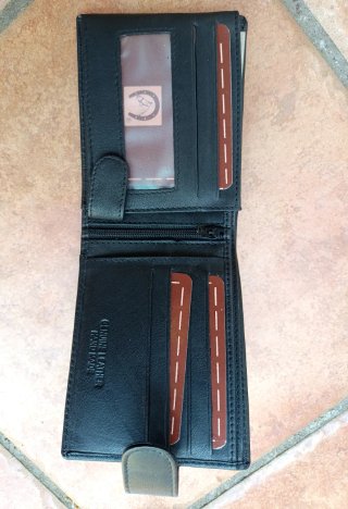 Cartera piel auténtica nueva con etiquetas