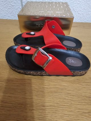 Sandalias Verano Rojas y Negras