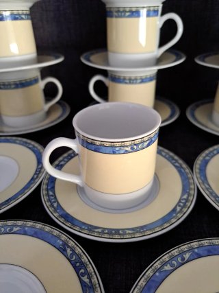 Vajilla Thun "Porcelane fine de Boheme"