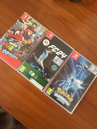 Nintendo Switch OLED + 3 Giochi Top, Come nuova!
