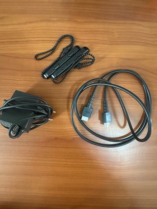 Nintendo Switch OLED + 3 Giochi Top, Come nuova!