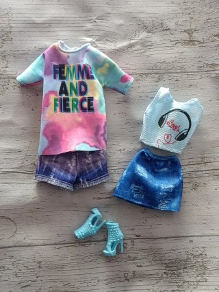 Ropa y zapatos Barbie
