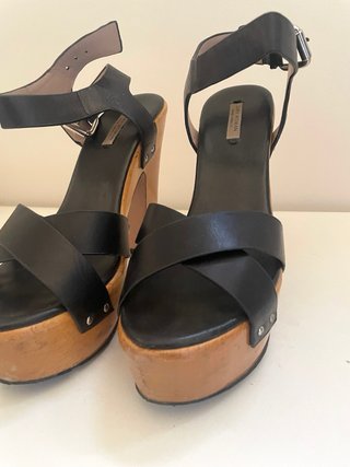 Sandalias de tacón con plataforma de madera