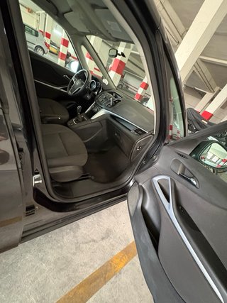 Opel Zafira Tourer 2014
