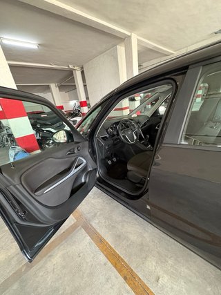 Opel Zafira Tourer 2014