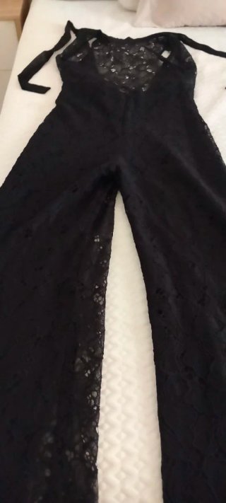 Mono de encaje negro