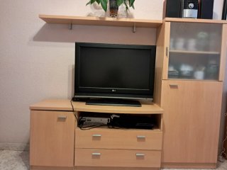Mueble de comedor madera Mesa y cuatro sillas