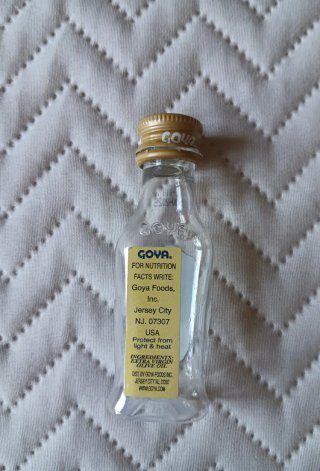 Botella vacía de Goya