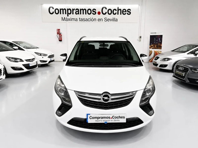 Opel Zafira 2014, foto 2