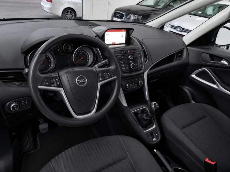 Opel Zafira 2014, foto 12