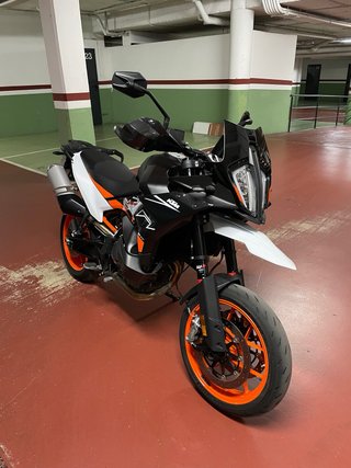KTM 890 SMT 2024 Negra/Naranja