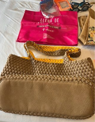 Lote Bolsas de Playa y Accesorios