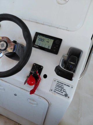 Barco Polymade Open 780 (8 plazas)