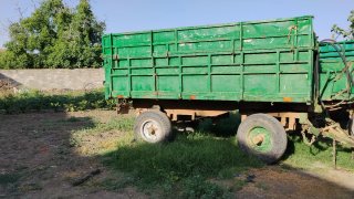 Remolque agrícola verde