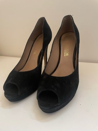 Zapatos de tacón negros