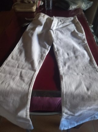 Pantalón blanco campana para chica