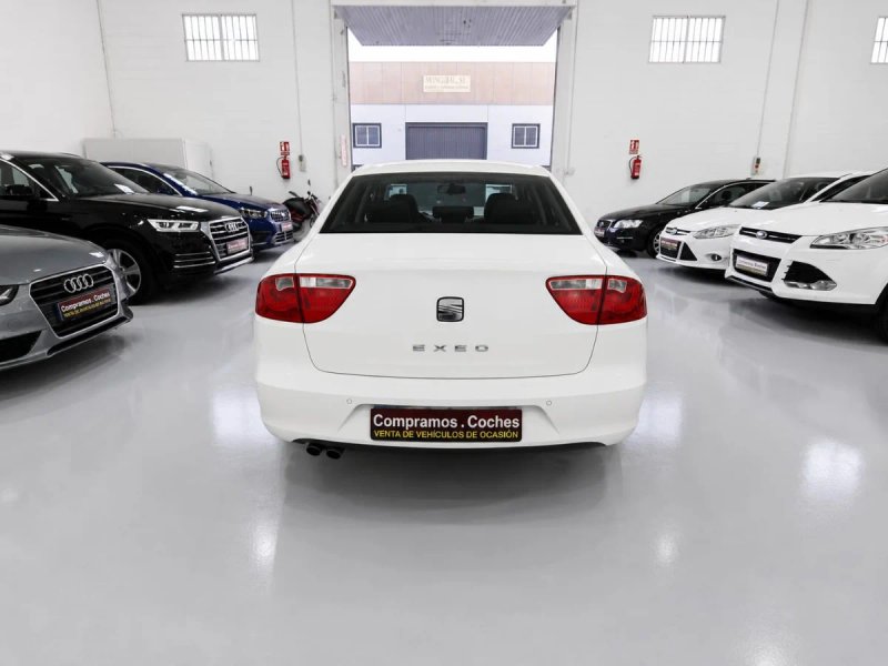 SEAT Exeo 2.0 TDI CR Style 2011, foto 8