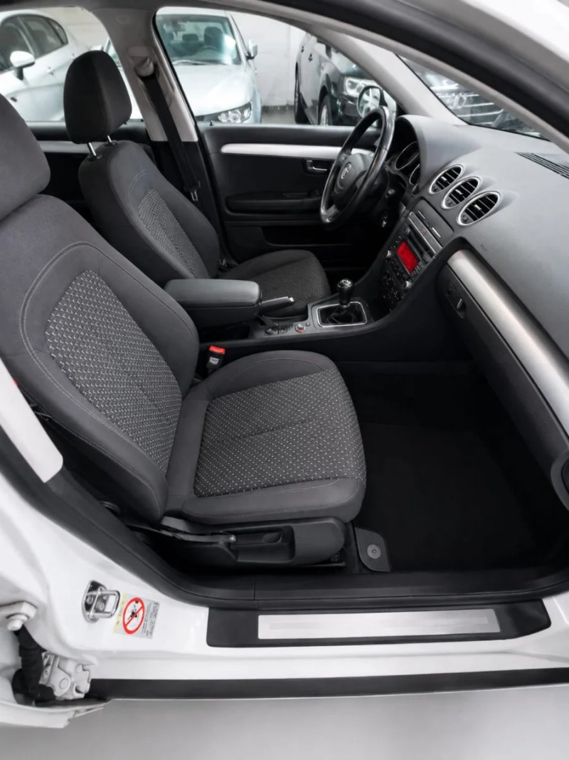 SEAT Exeo 2.0 TDI CR Style 2011, foto 12