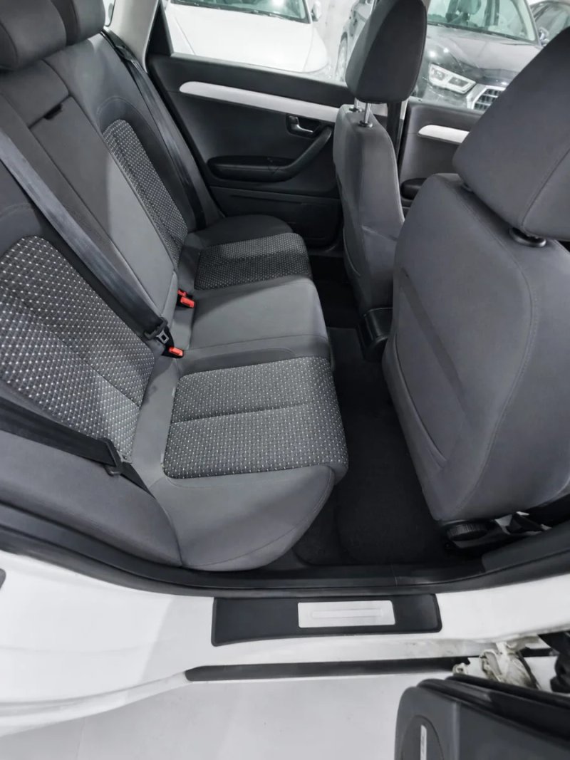 SEAT Exeo 2.0 TDI CR Style 2011, foto 14