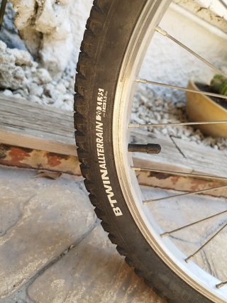Bicicleta Infantil Decathlon 20 pulgadas muy nueva