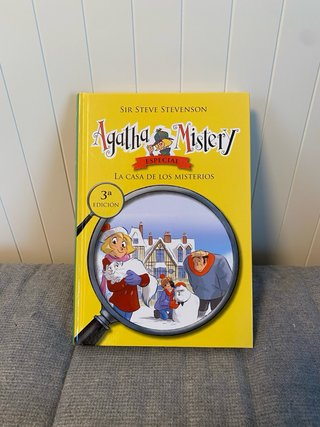 Lote 7 libros AGATHA MISTERY