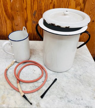Antiguo set lavativa esmalte blanco